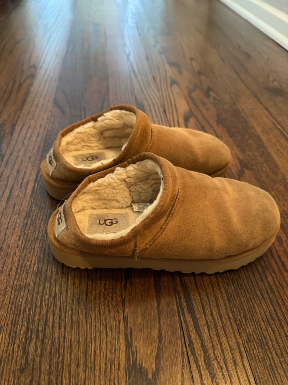 UGG Women's Cozy Slip-On Shearling Lined Slippers - Chestnut